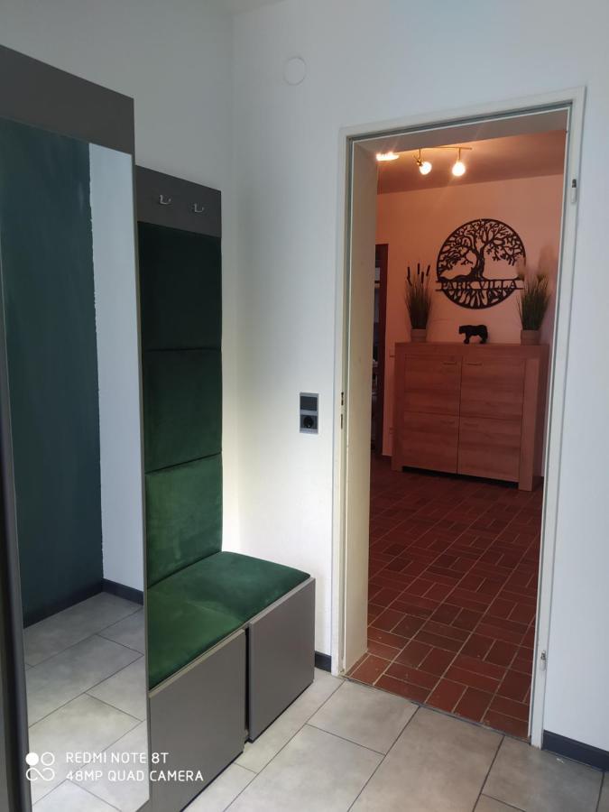 Park Villa Ferienwohnung Mit Pool Und 3 Schlafzimmer Uelzen Exteriör bild