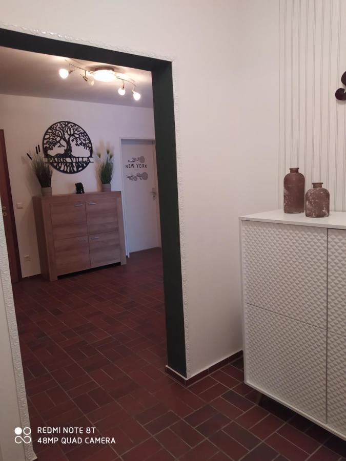 Park Villa Ferienwohnung Mit Pool Und 3 Schlafzimmer Uelzen Exteriör bild
